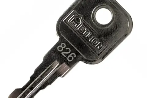 Zgubiony klucz do skrzynki elektrycznej? Bezpieczne i legalne rozwiązania