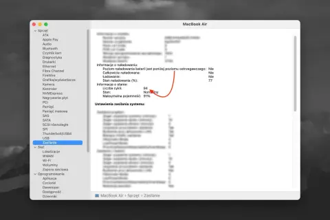 Jak sprawdzić kondycję baterii w MacBook Air: w sekcji "Zasilanie" widzimy stan naładowania 91% i 94 cykle.