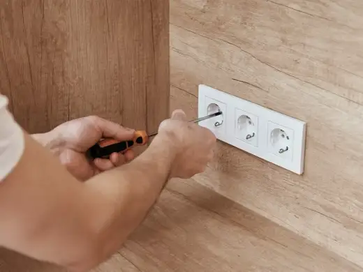 Wartość skuteczna napięcia - Jak rozumieć 230V i pomiary?